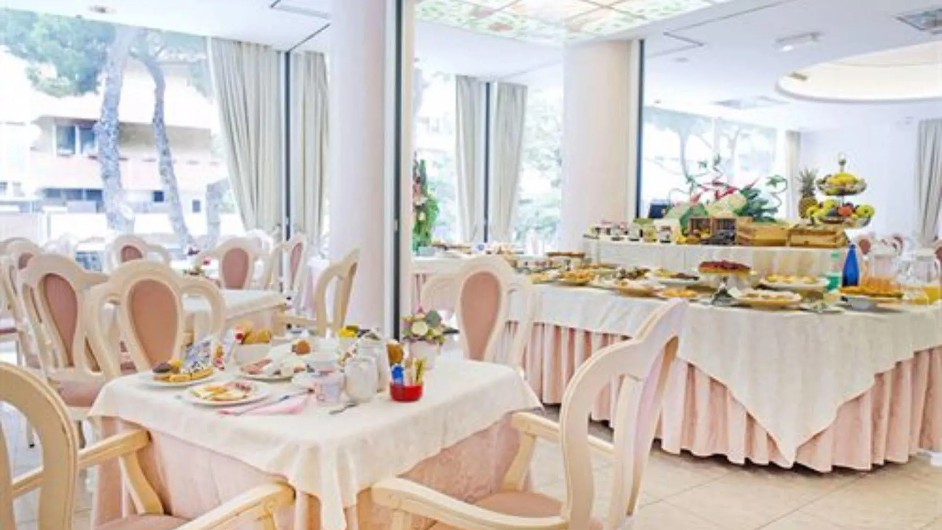Hotel Royal Plaza Rimini 4*,